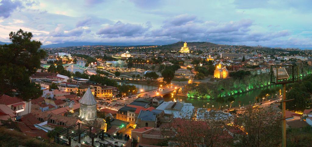 Europa+T Hotel Tbilisi Eksteriør billede